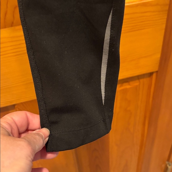 The North Face Women's Black High Rise Athletic Fit Leggings Size Medium - Picture 6 of 7